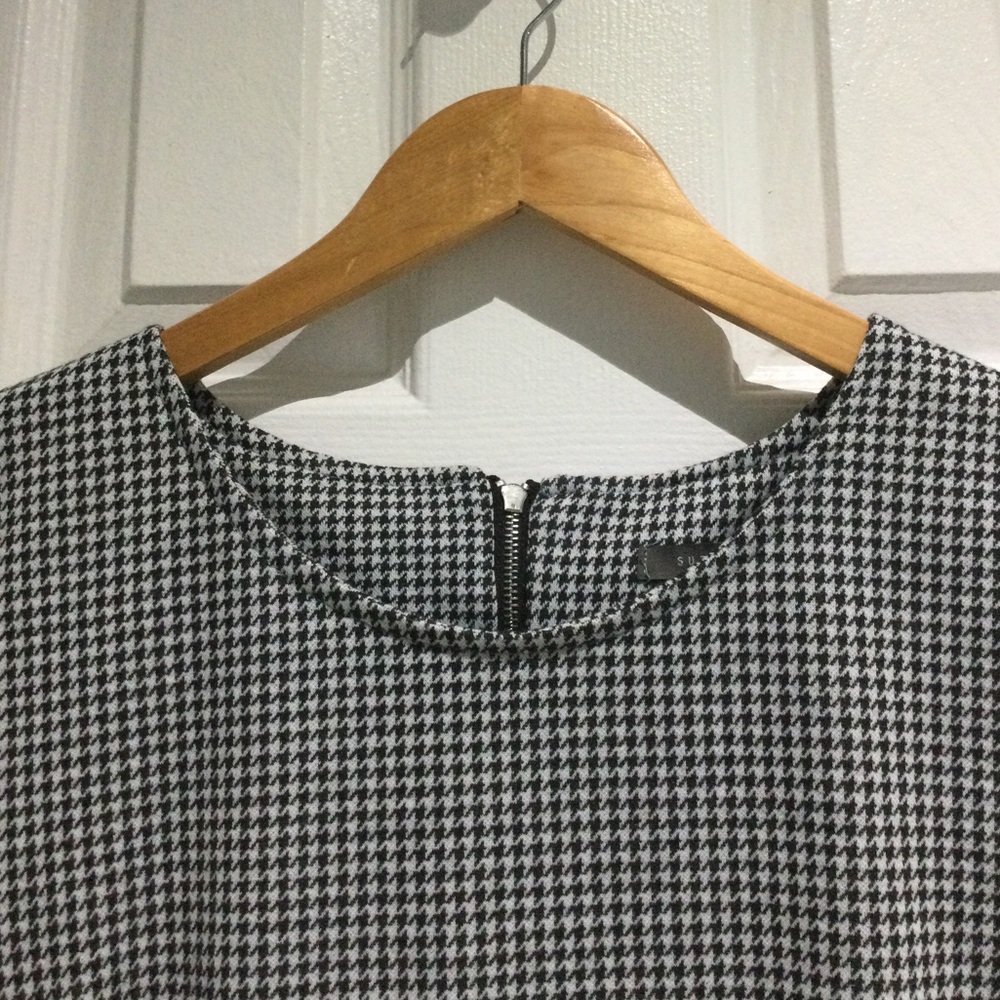 Suzy Shier Chic Gray And Black Houndstooth Mini Dress - Picture 5 of 8
